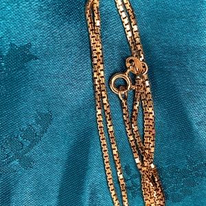 Preowned 14kt solid yellow gold box chain 22”